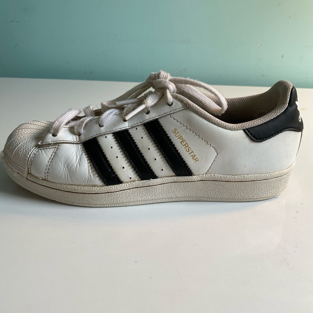 women’s size 7 adidas